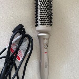 Silver Heated Round Styling Brush - Smooth Volume & Shine